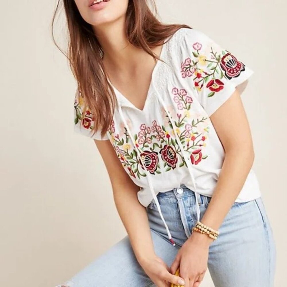 Anthropologie Elodie White Floral Embroidered Boho Top. Size M.
